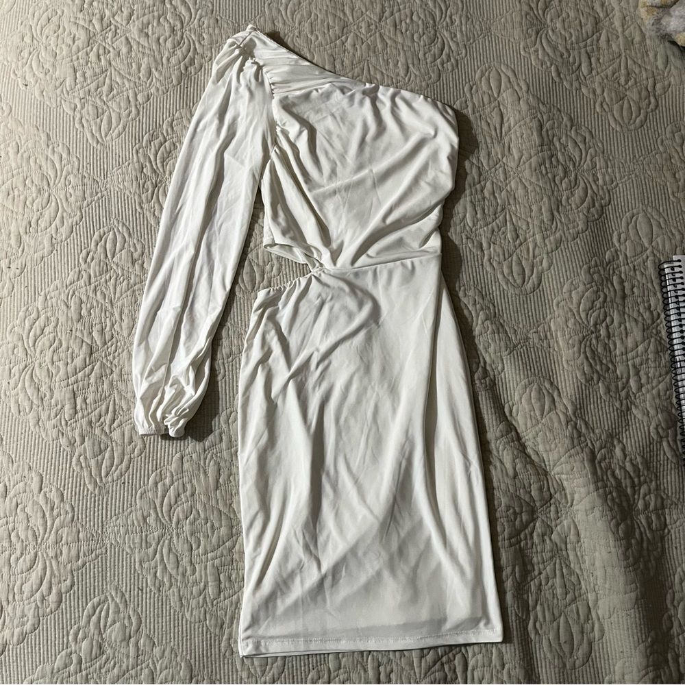 21 Saints white cut out one sleeve dress size XS